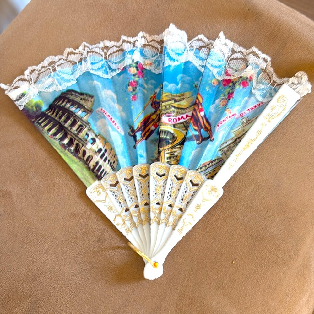 Authentic fan from Italy 🇮🇹! Never used, new
